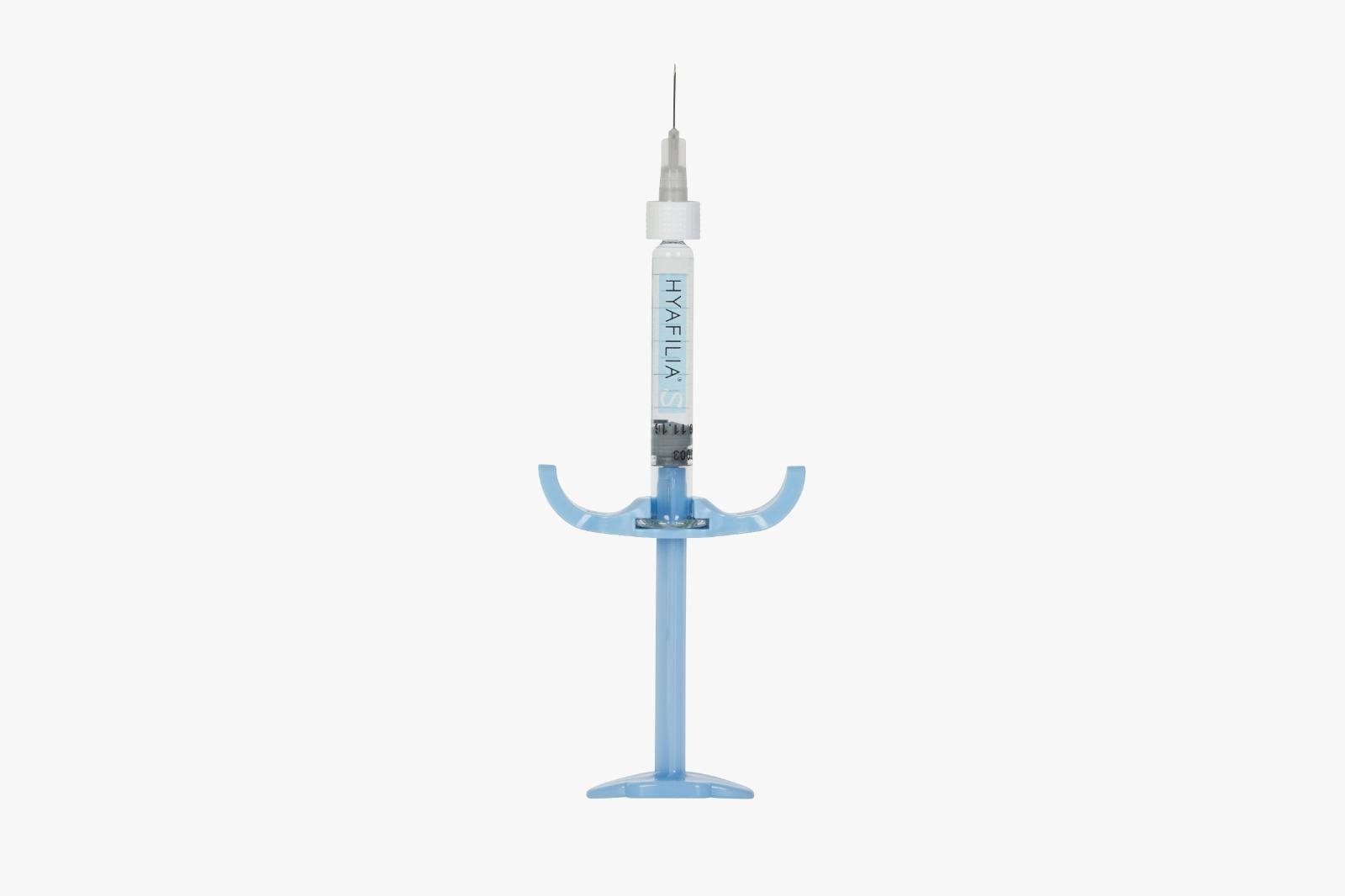 This syringe image showcases Hyafilia Soft Plus’s smooth flow and premium consistency. The formulation integrates seamlessly into tissue, providing natural hydration and subtle definition. Perfect for refining lip borders, softening fine lines, and restoring youthful texture with graceful, flexible movement.