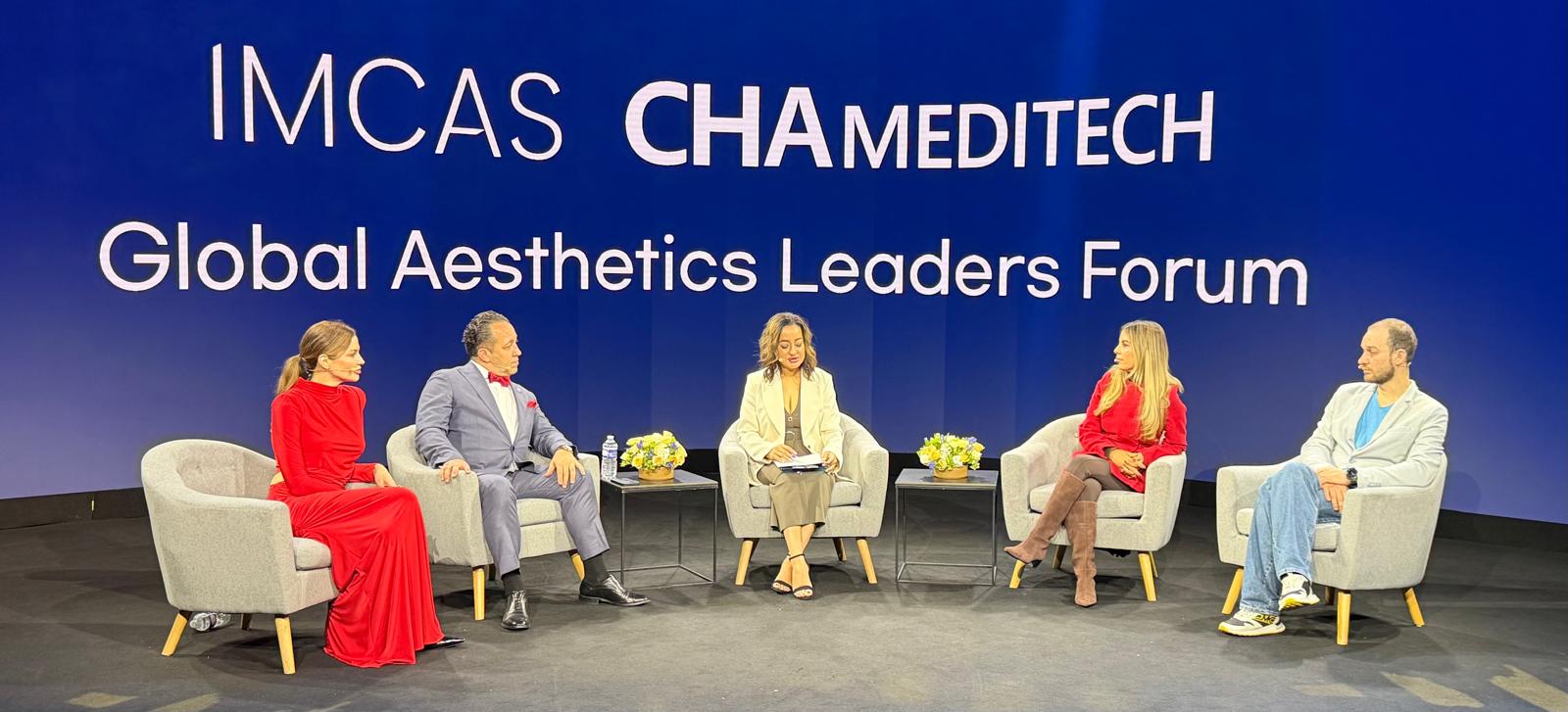 Panel of international aesthetic medicine experts on stage at IMCAS Paris 2026 during the CHA Meditech Global Aesthetics Leaders Forum, discussing regenerative aesthetics and industry innovation.